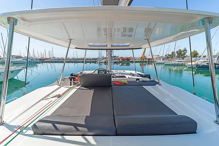 Lagoon 46 A/C & GEN & WM - 