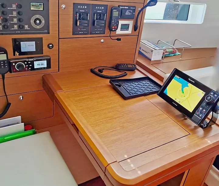 Jeanneau 51 - 