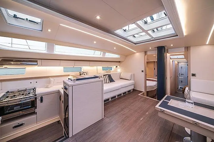 Jeanneau 65 - 