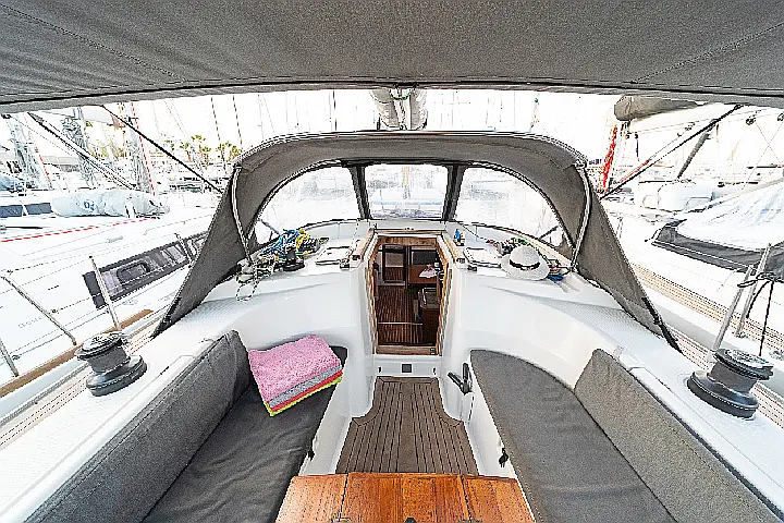 Hanse 400. - 