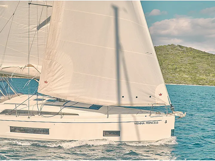 Oceanis 46.1 - External image
