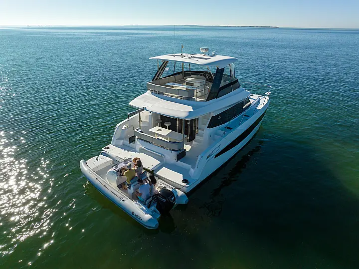 Aquila 42 - 