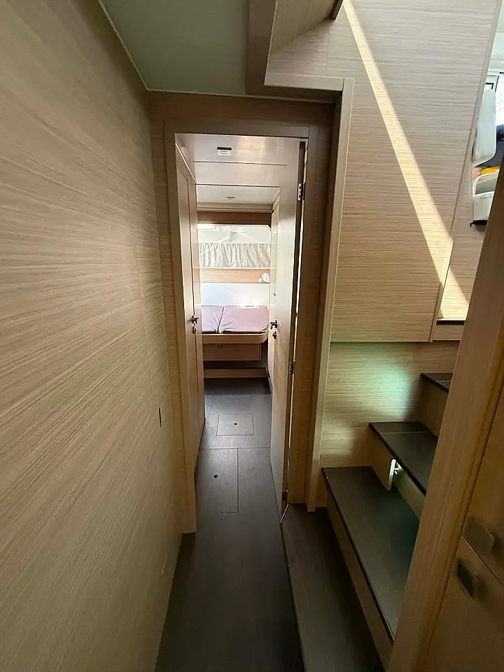Lagoon 43 - 