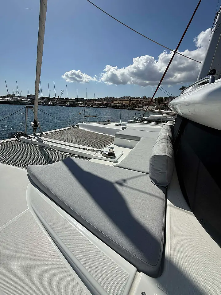 Lagoon 43 - 