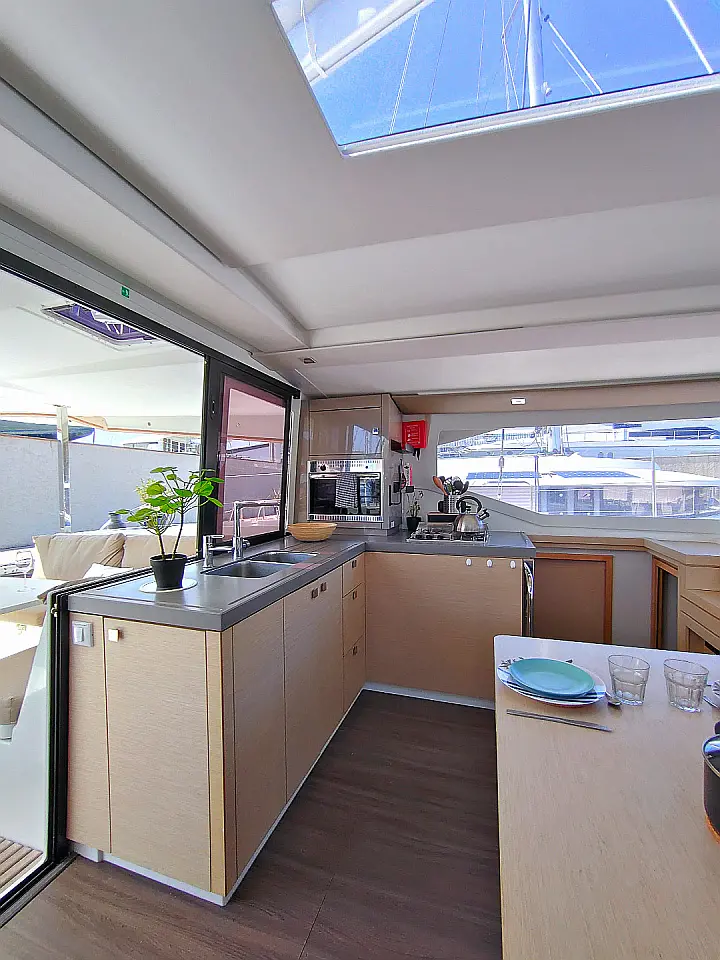 Lucia 40 - 