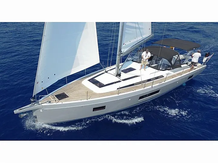 Oceanis 51.1 - External image