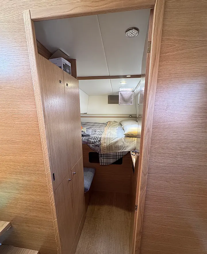 C-CAT 37 - 