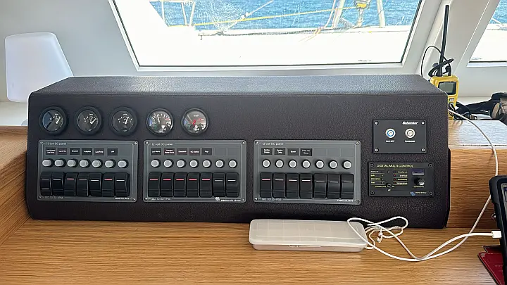 C-CAT 37 - 