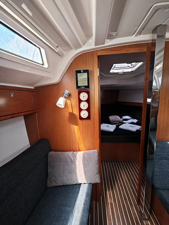 Bavaria Cruiser 37 - 