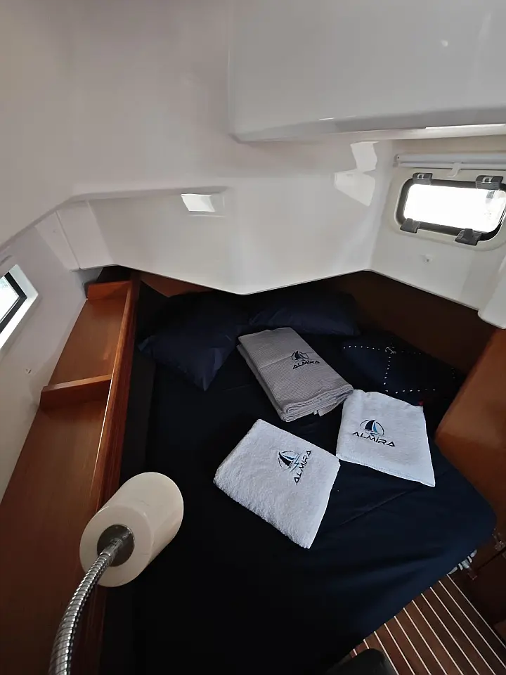 Bavaria Cruiser 37 - 