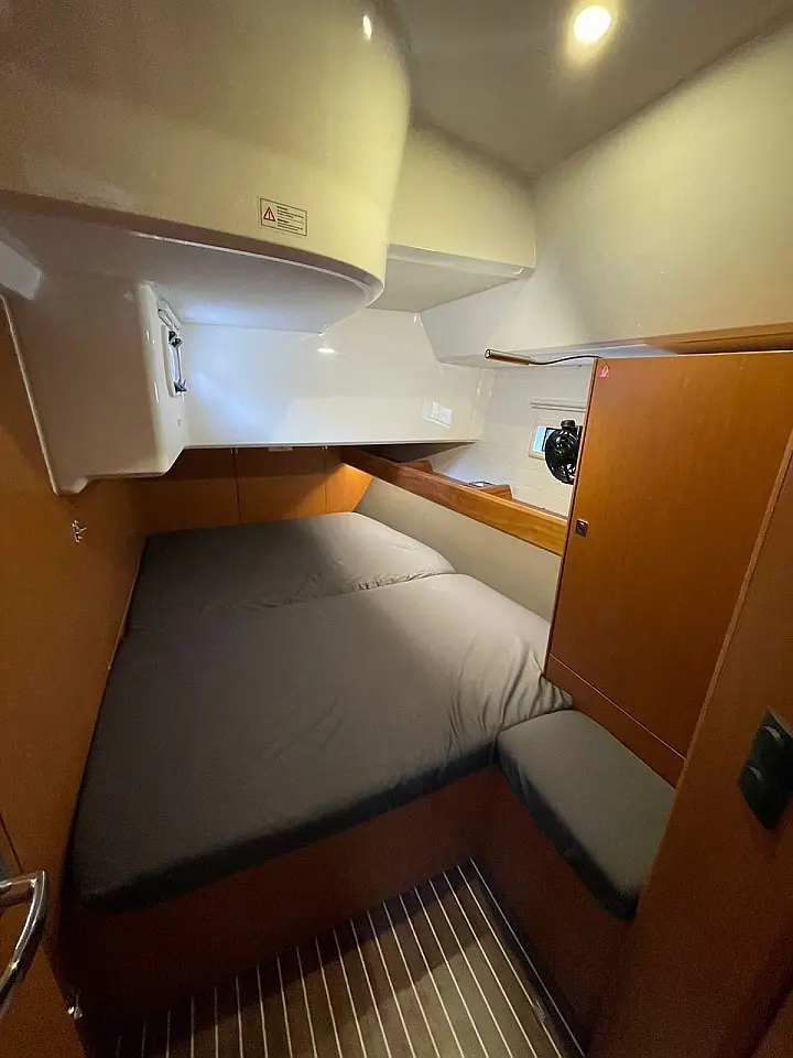 Bavaria Cruiser 46 - 3 cabins version - 