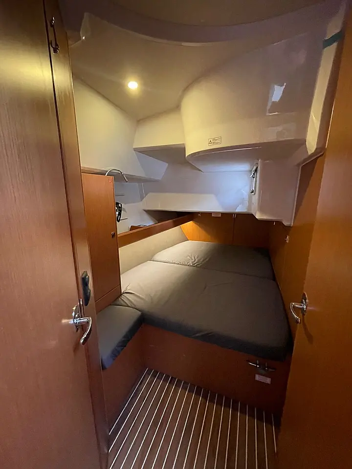 Bavaria Cruiser 46 - 3 cabins version - 
