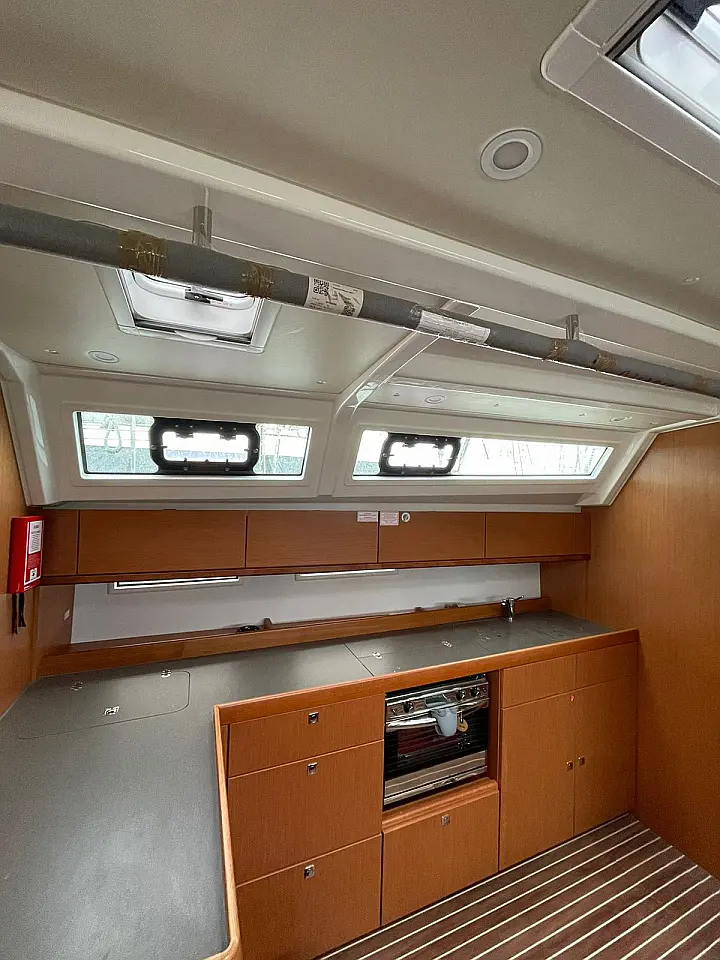 Bavaria Cruiser 46 - 3 cabins version - 