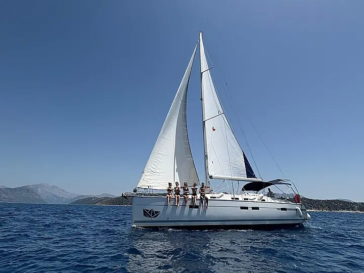 Bavaria 45 Cruiser - External image