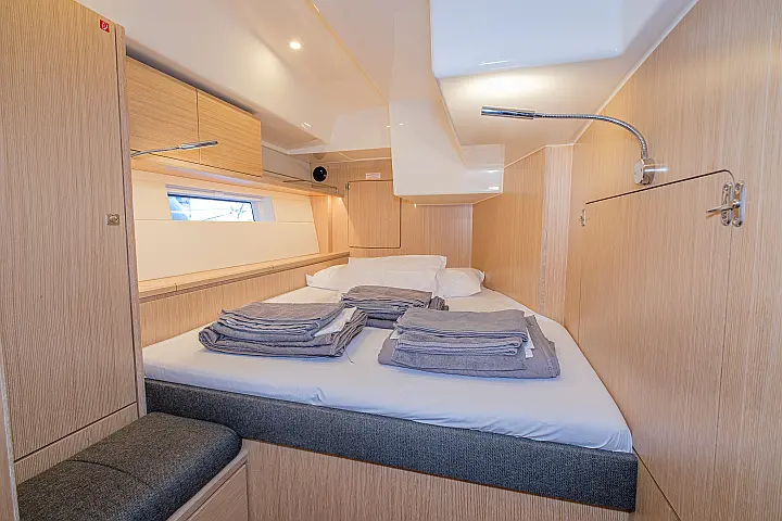 Bavaria C57 A/C-GEN & WM - 