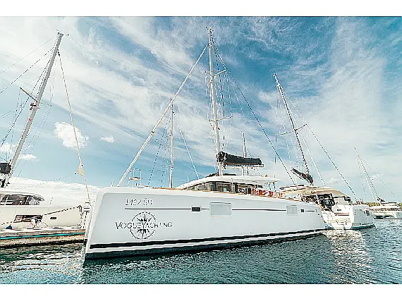 Lagoon 39