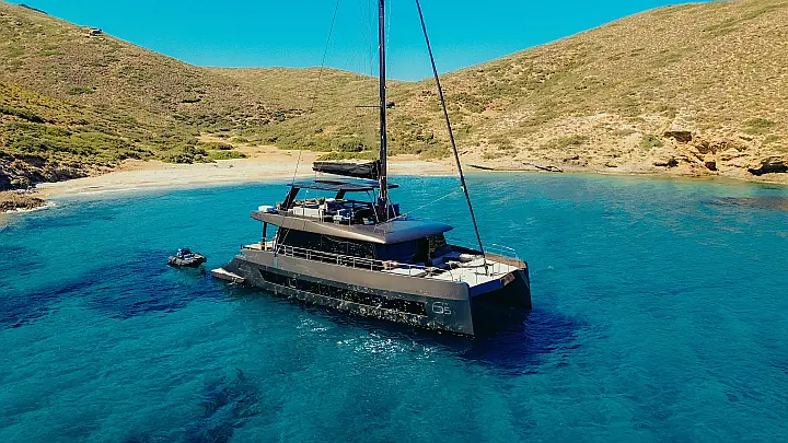 Moon Yacht 65 - 