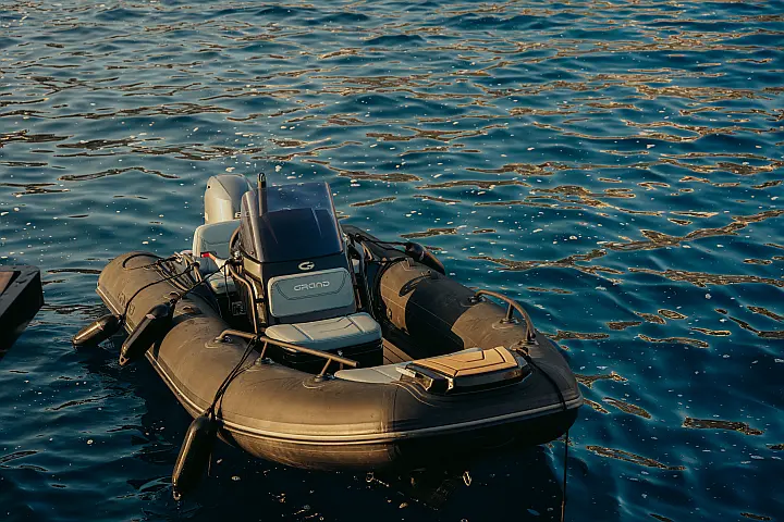 Moon Yacht 65 - 