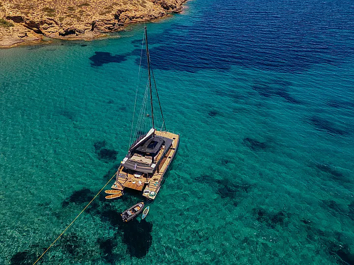 Moon Yacht 65 - 