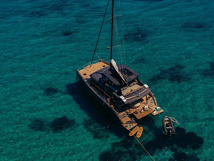 Moon Yacht 65 - 