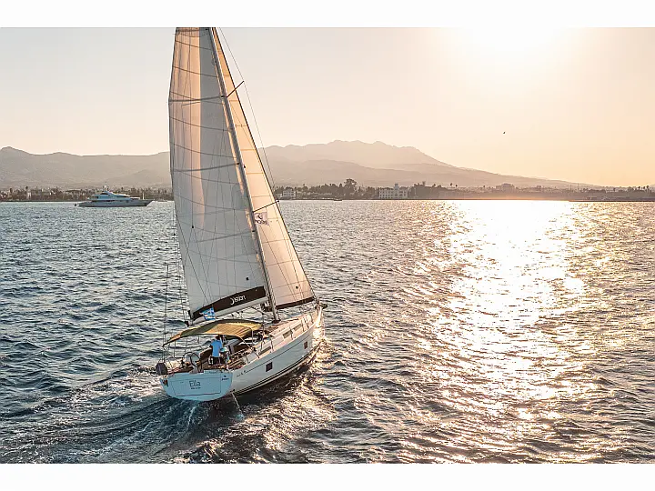 Hanse 458 (3 cab) - External image