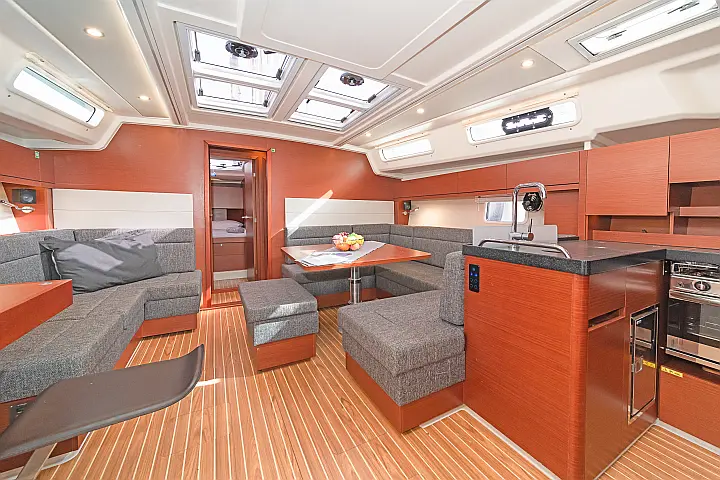 Hanse 458 - 