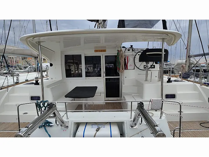 Lagoon 40 - External image