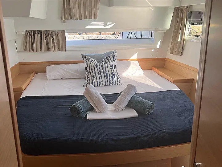 Lagoon 42 - 