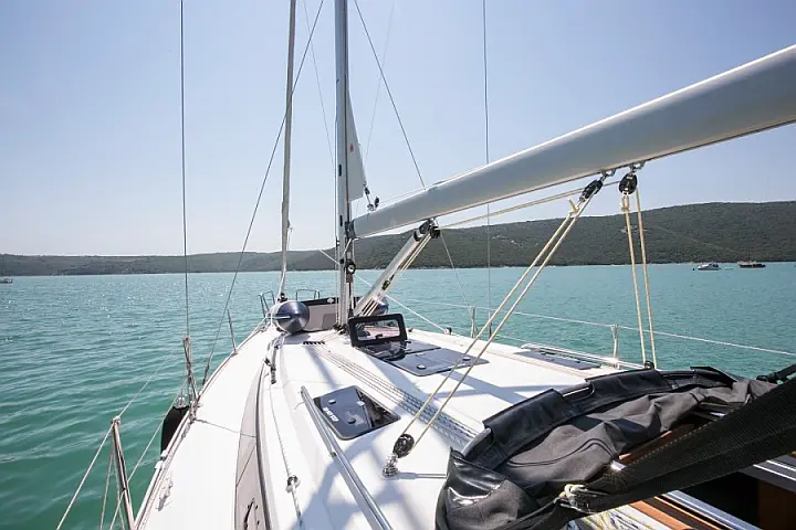 Bavaria Cruiser 37 - 