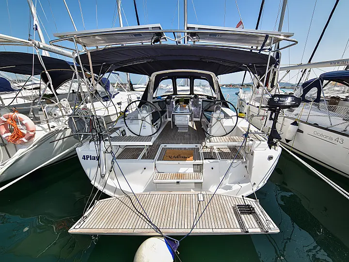 Oceanis 41.1 - External image