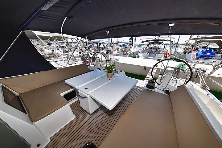 Sun Odyssey 490 - 