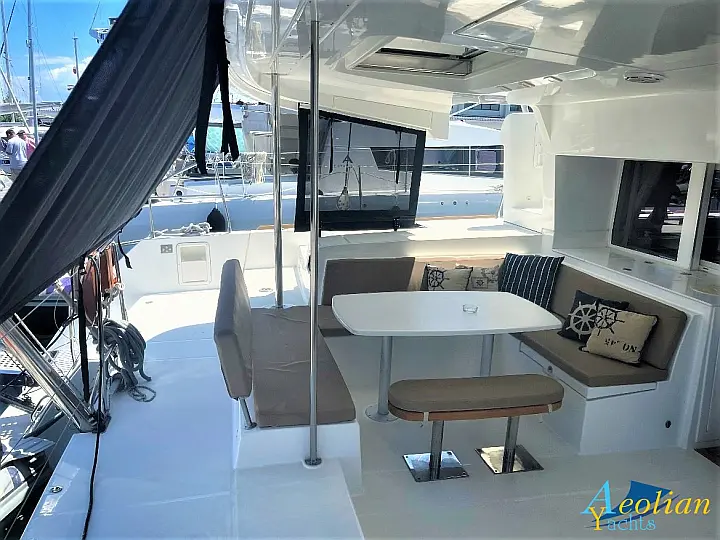 Lagoon 450  Flybridge - 