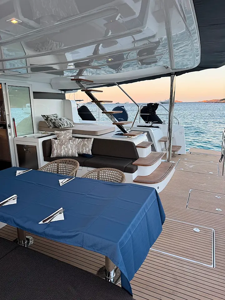 Lagoon 60 - 