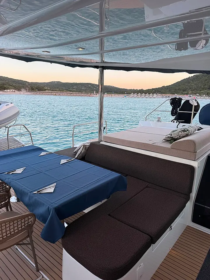 Lagoon 60 - 