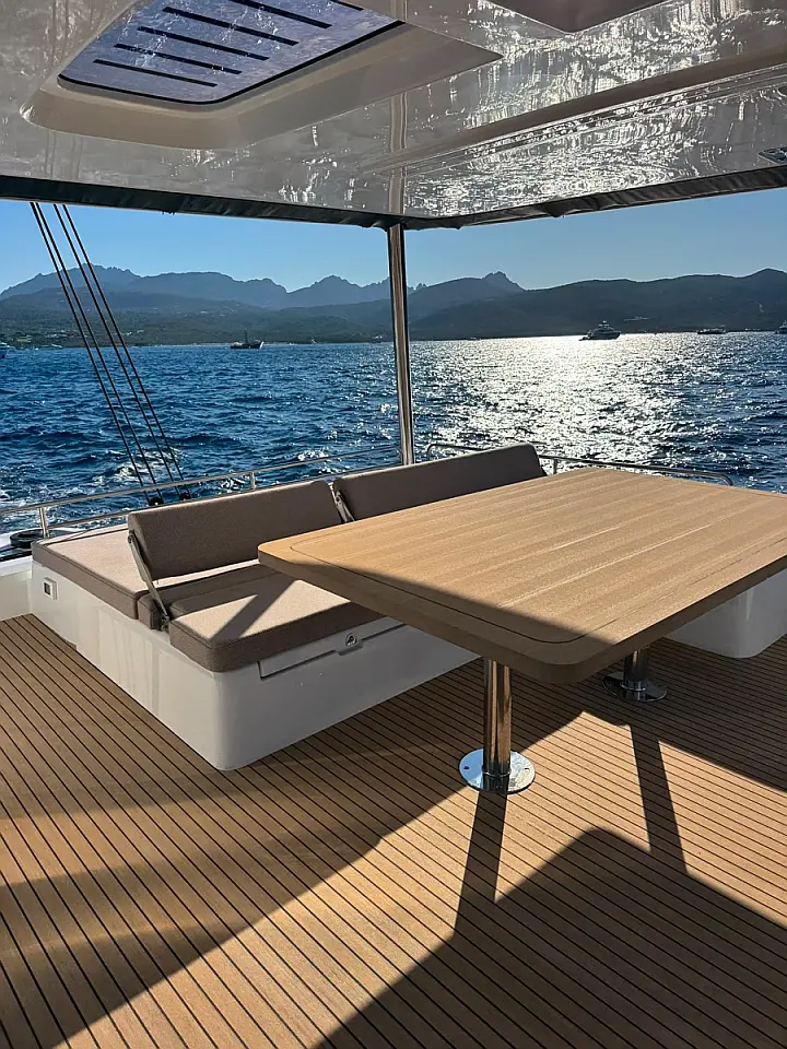 Lagoon 60 - 