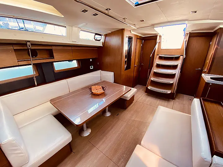 Beneteau Oceanis 51.1 - 