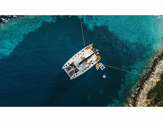 Lagoon 51