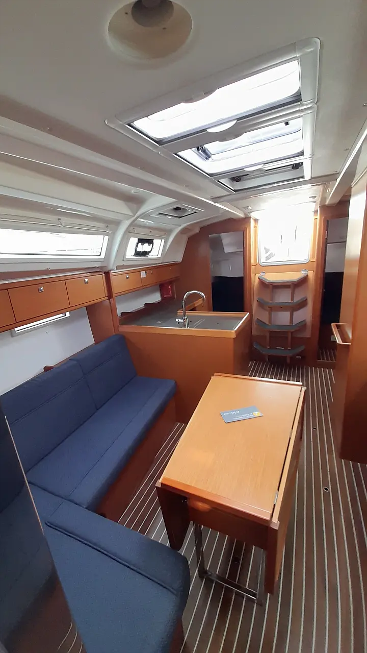 Bavaria 37 Cruiser - 