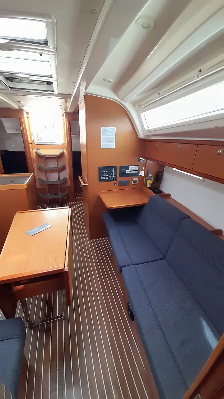 Bavaria 37 Cruiser - 