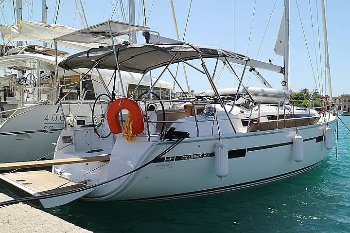 Bavaria 37 Cruiser - 