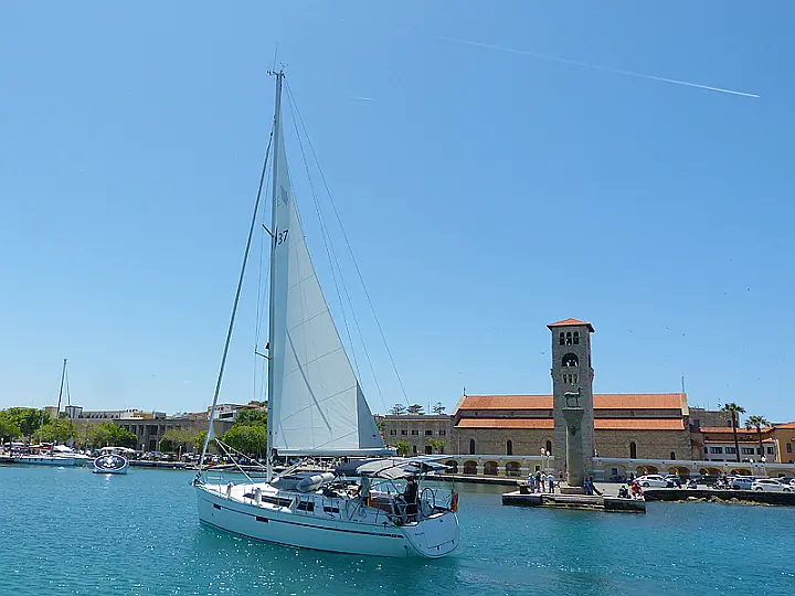 Bavaria 37 Cruiser - 