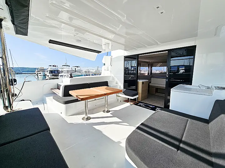 Lagoon 51 Fly - exs