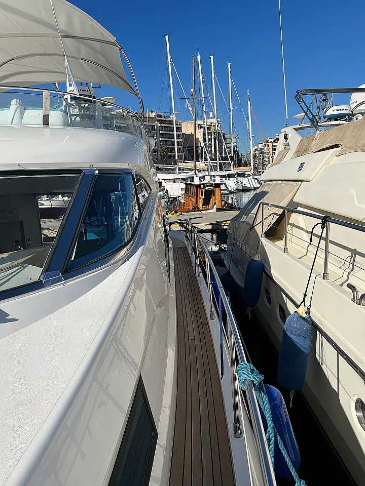 Fairline Squadron 52 - 