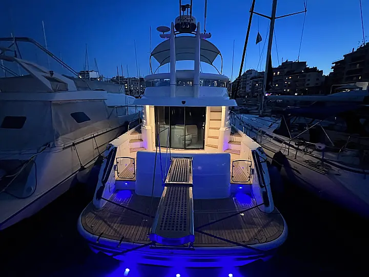 Fairline Squadron 52 - 