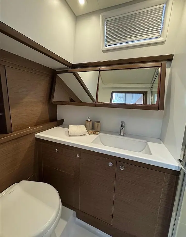 Lagoon 52F - 