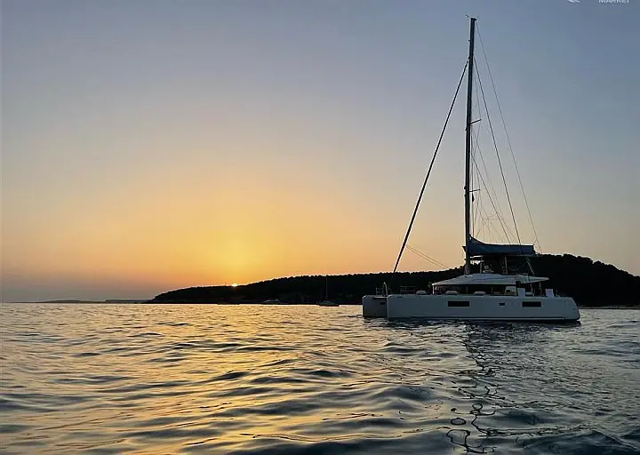 Lagoon 52F - 