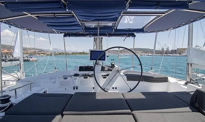 Lagoon 52F - 