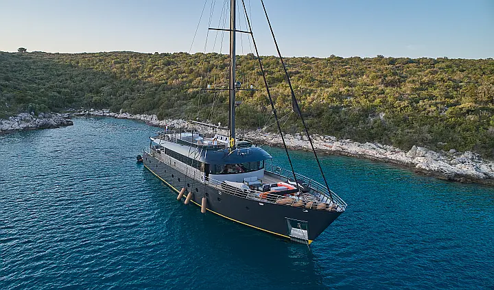 Luxury Sailing Yacht Rara Avis - 