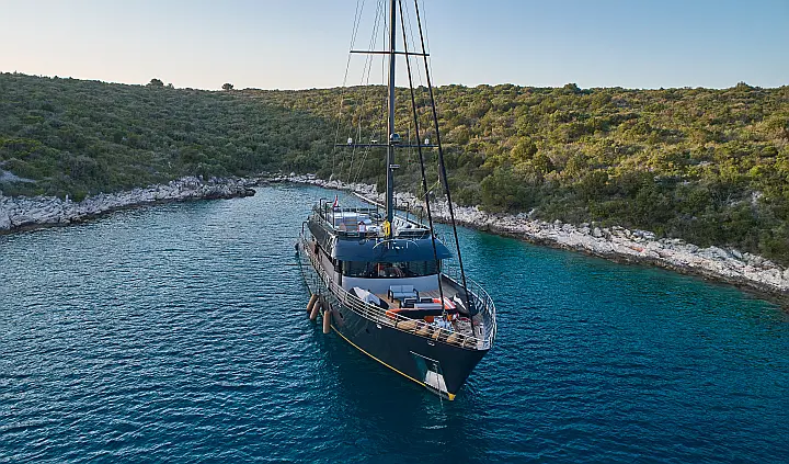 Luxury Sailing Yacht Rara Avis - 