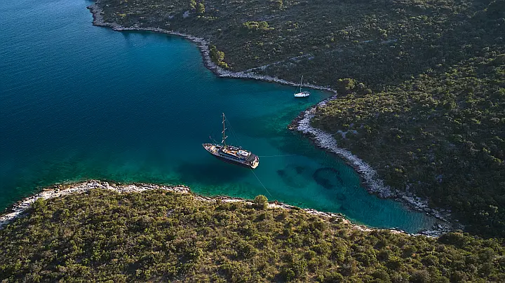 Luxury Sailing Yacht Rara Avis - 